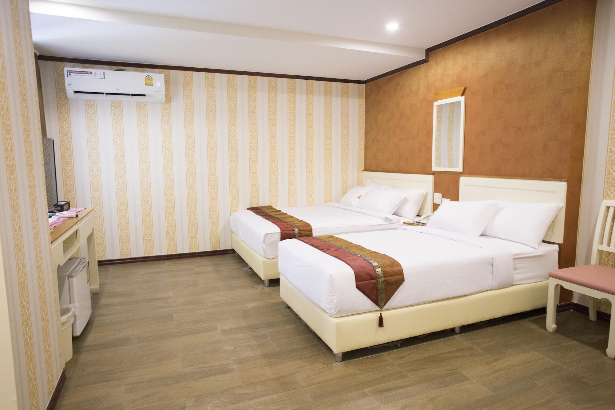 J&Y Hotel Latphrao 35 Bangkok Extérieur photo