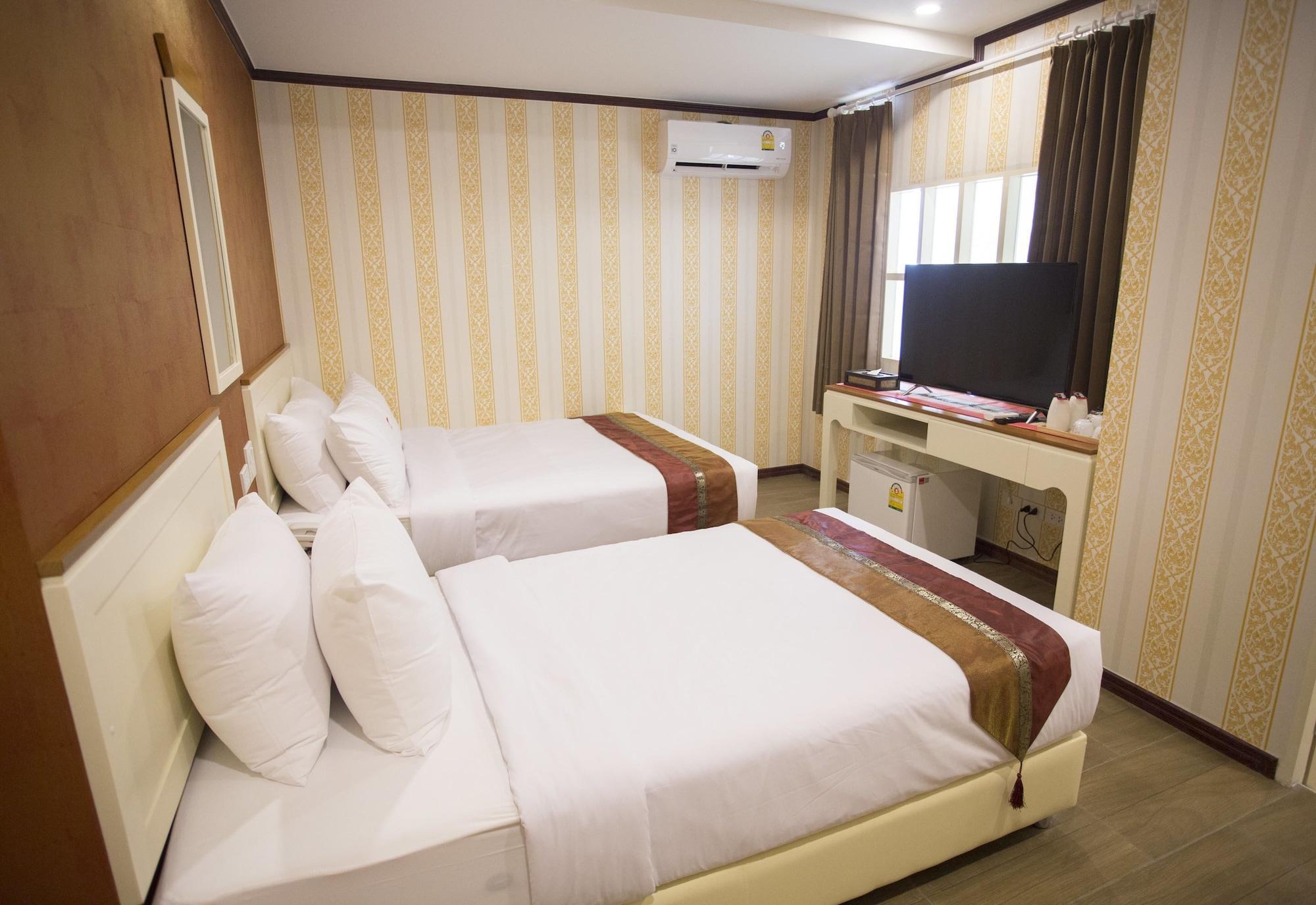 J&Y Hotel Latphrao 35 Bangkok Extérieur photo
